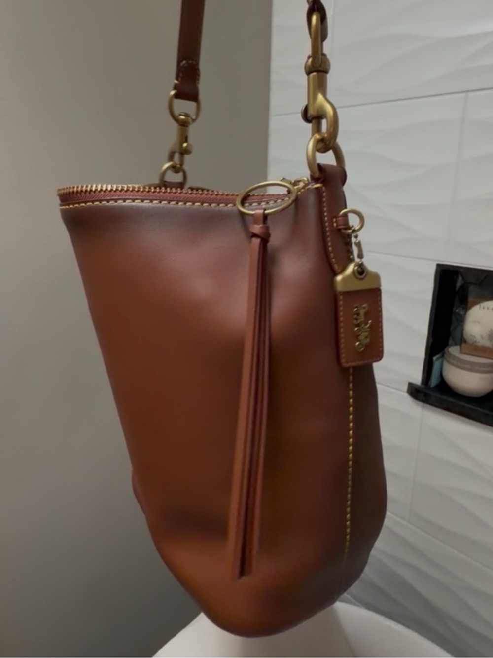 COACH 1941 LARGE SMOOTH LEATHER DUFFLE in SADDLE